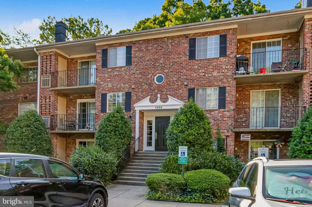 $239,000 | 1533 Colonial Drive, Unit 301