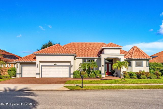 $850,000 | 3250 Thurloe Drive | Villages of North Solerno