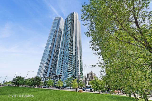 $799,000 | 1201 South Prairie Avenue, Unit 4605 | The Grant