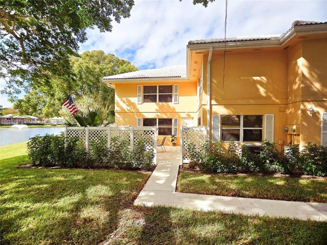 $2,500 | 1931 Hartford Court, Unit 21C | The Villages of Palm Beach Lakes