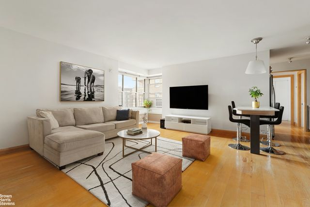 $995,000 | 570 Grand Street, Unit H1101 | Lower East Side