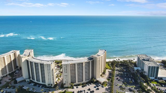 $699,000 | 200 Ocean Trail Way, Unit 206 | Jupiter