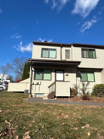 $1,900 | 545 Cypress Road, Unit 545 | Newington