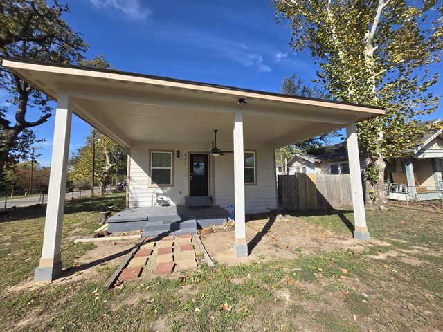 $1,500 | 401 East 3rd Street | Hearne