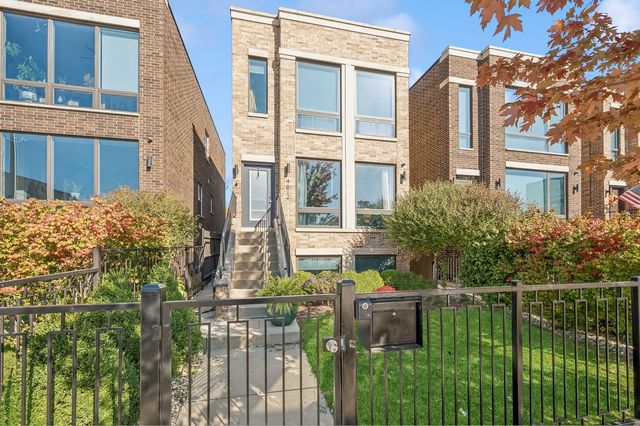 $4,200 | 4612 West Addison Street | Old Irving Park