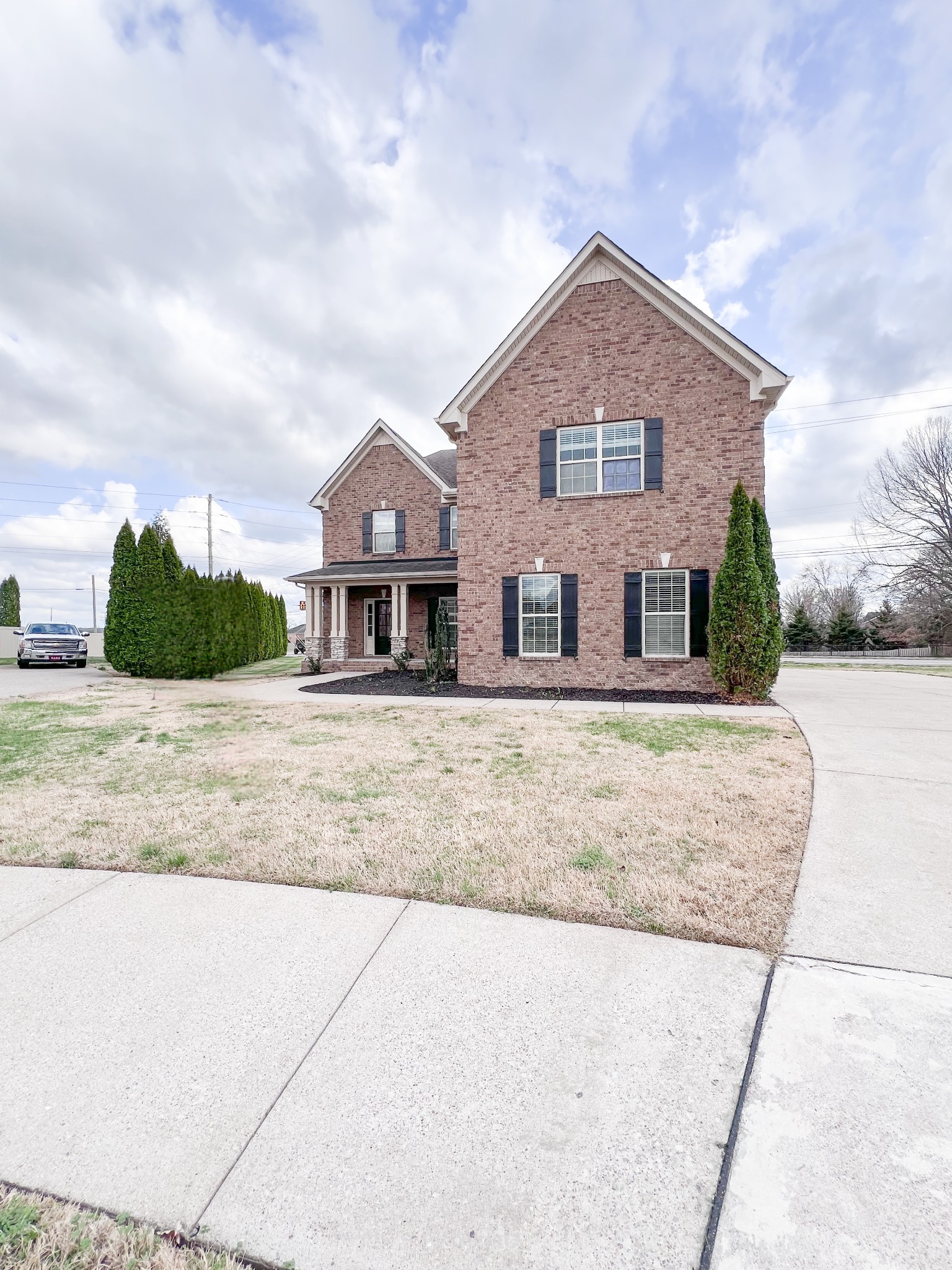 front view of house with a yard