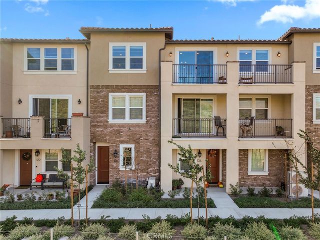 $905,995 | 126 Lugo Lane | North Mission Viejo