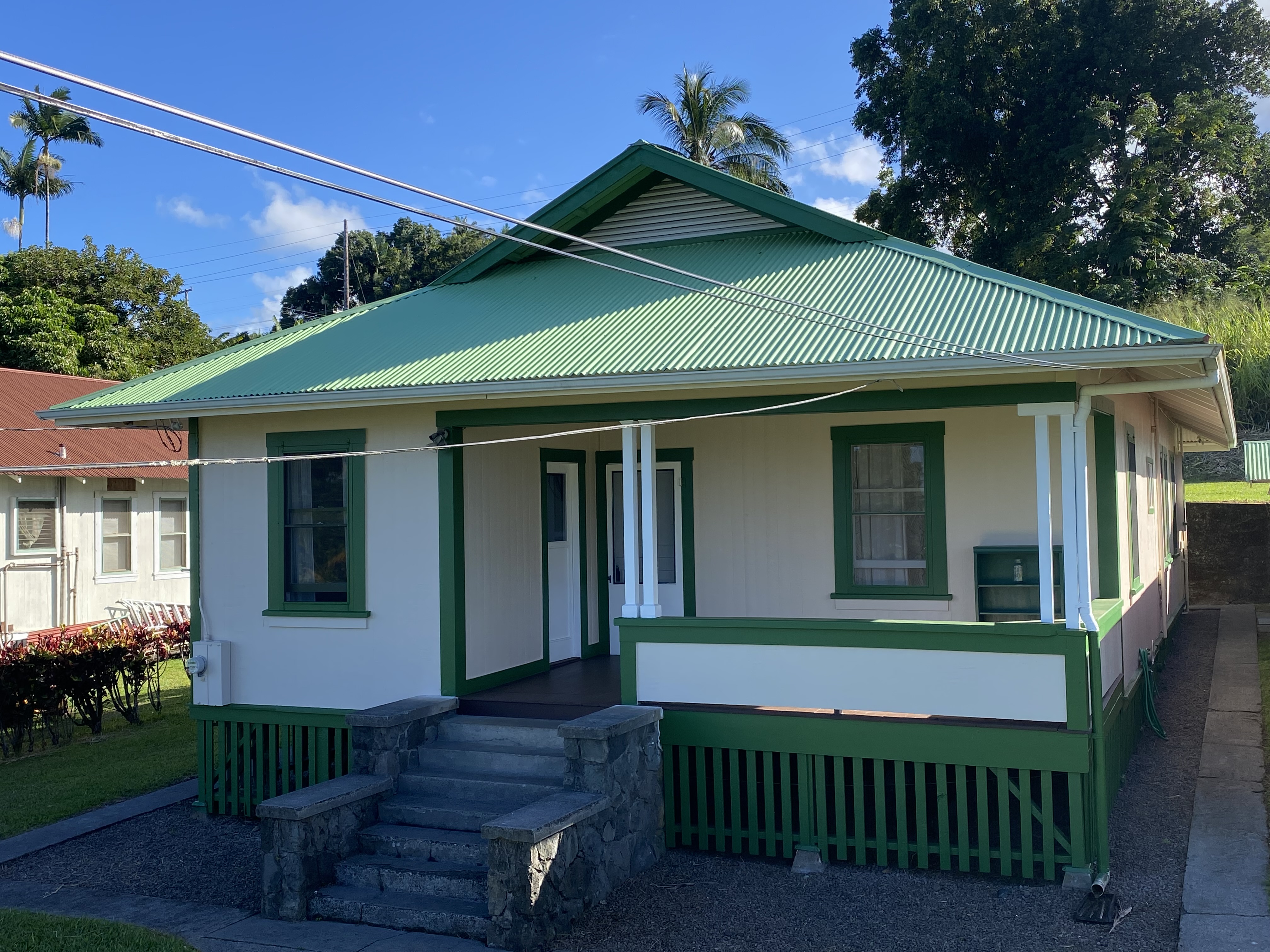 Classic plantation style home is in a choice location! Papa'aloa has a unique culture that attracts an easy living vibe.