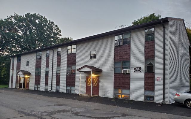 $975 | 28 Prescott Road, Unit 5B | Chenango