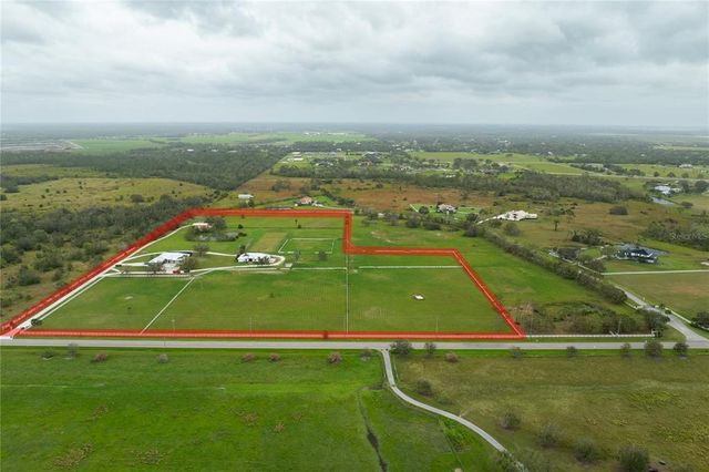 $3,000,000 | 3630 Verna Road | Old Miakka