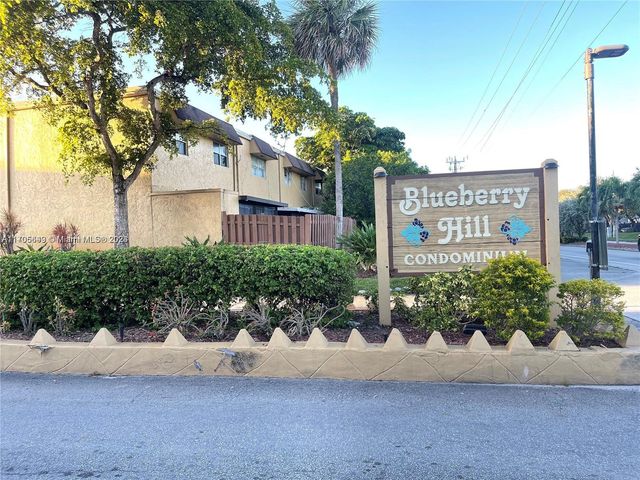 $279,000 | 5817 Blueberry Court, Unit 92 | Blueberry Hill Condominiums