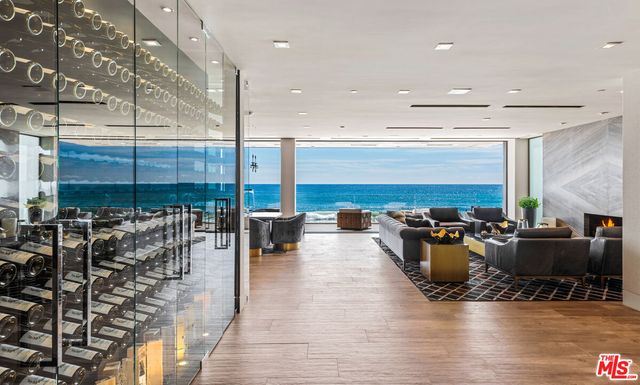 $44,000,000 | 22150 Pacific Coast Highway | Malibu Beach