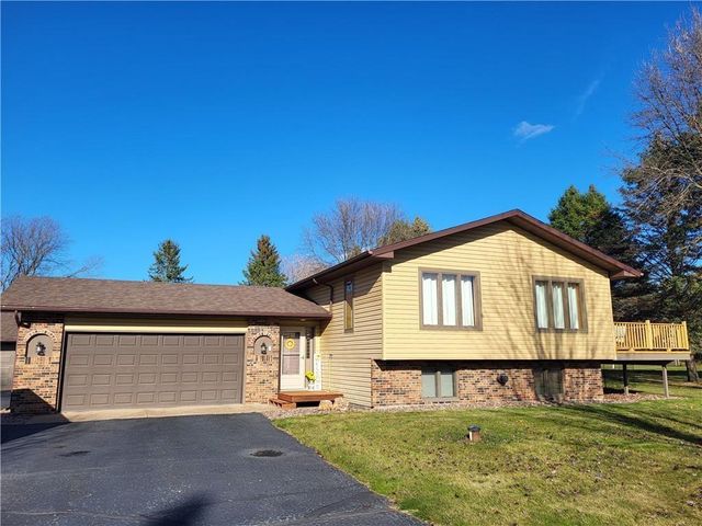 $359,900 | 2234 18 3/4 Avenue | Rice Lake Town