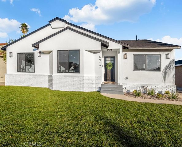 $999,999 | 6912 McLennan Avenue | Lake Balboa