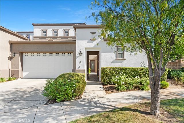 $915,000 | 23706 Cottonwood Court | Valencia Belcaro