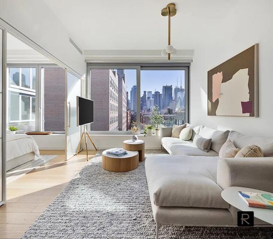 $5,450 | 547 West 47th Street, Unit PH2 | Hell's Kitchen