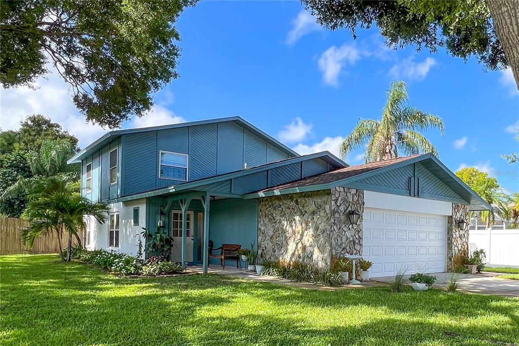 WELCOME HOME!  3809 21st Ave W, Bradenton Florida