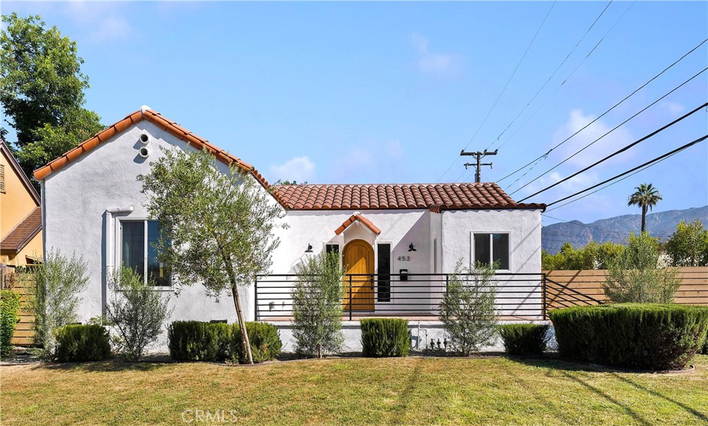 a view of a house with a patio