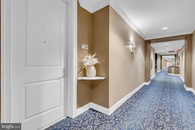 $699,000 | 1915 Towne Centre Boulevard, Unit 416 | Parole