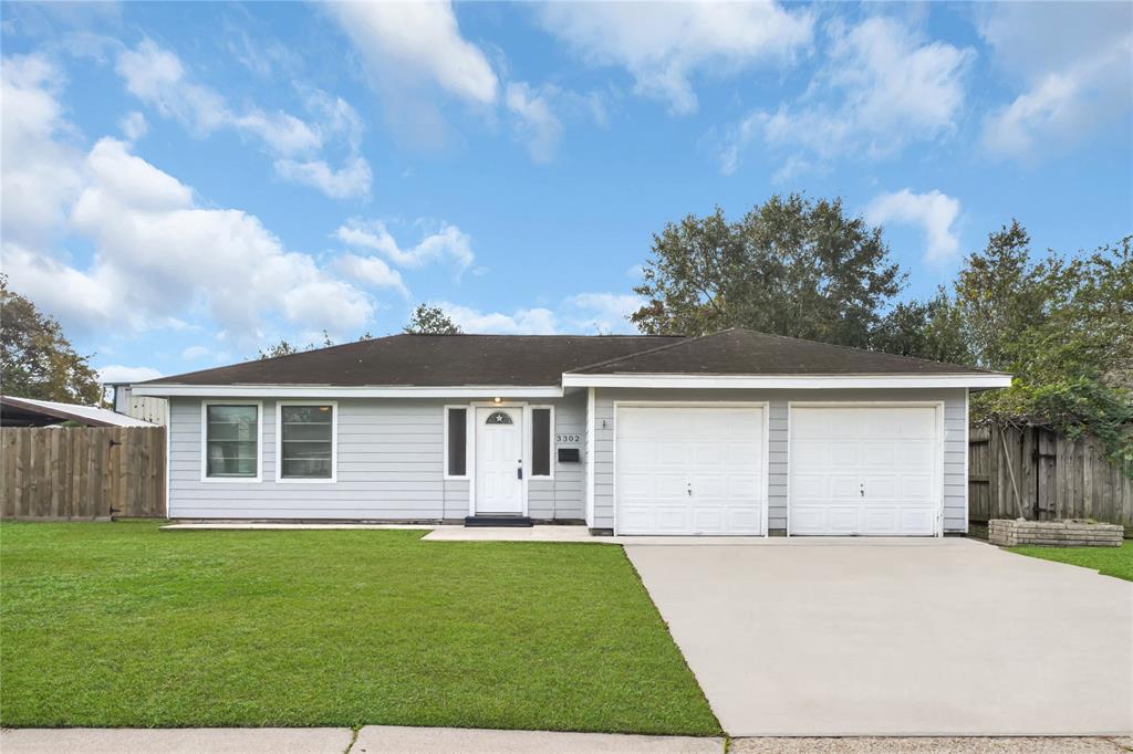 a front view of house with yard