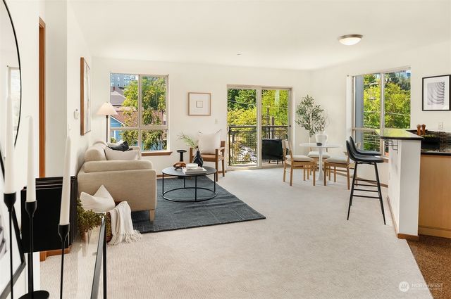 $499,000 | 412 11th Avenue, Unit 501 | Yesler Terrace