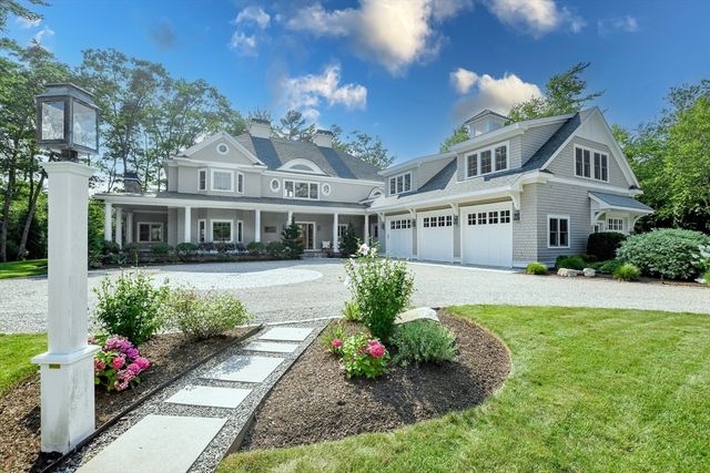 $2,975,000 | 15 Pine Ridge Drive | Mattapoisett Center