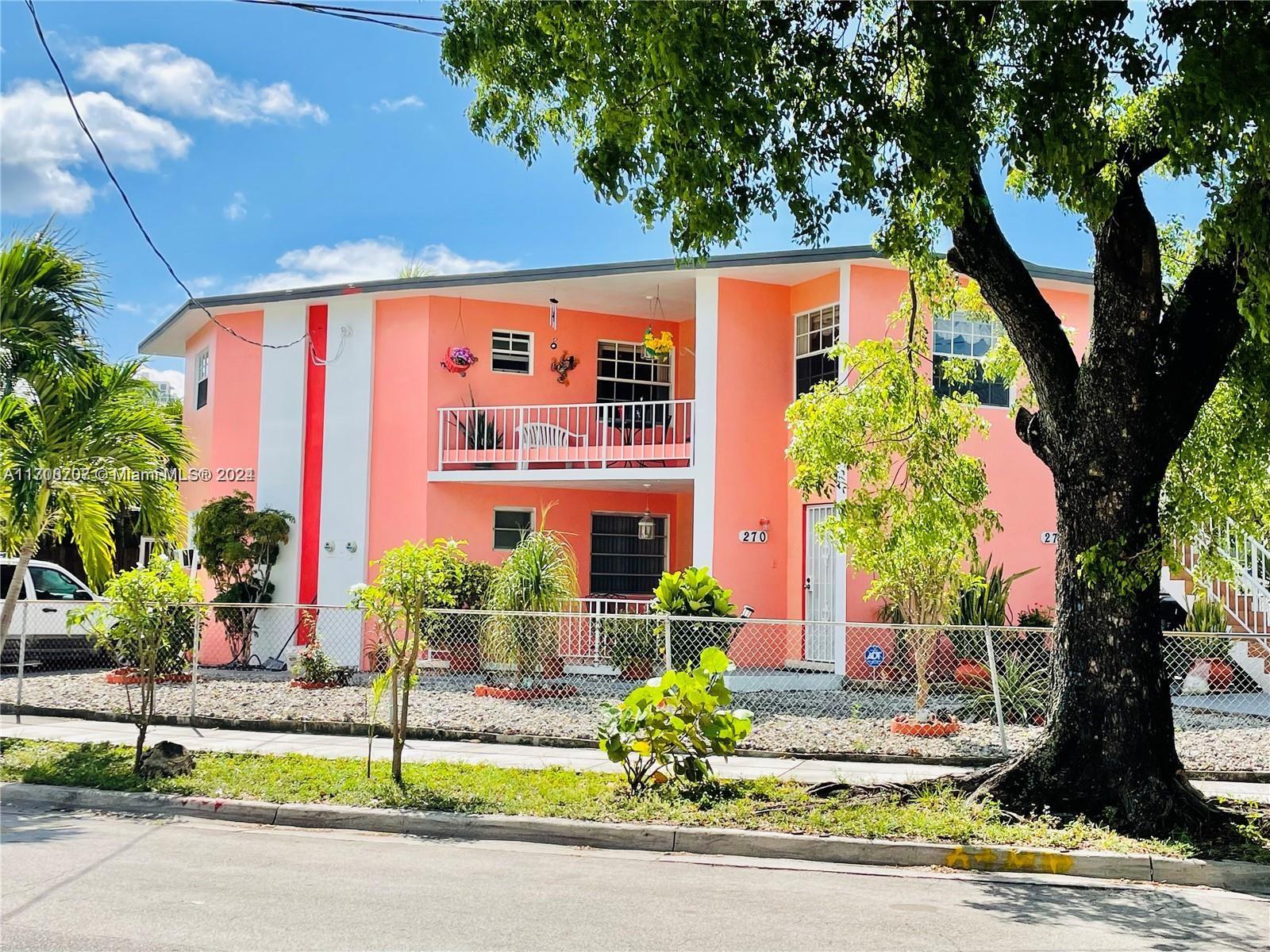 a front view of house with yard