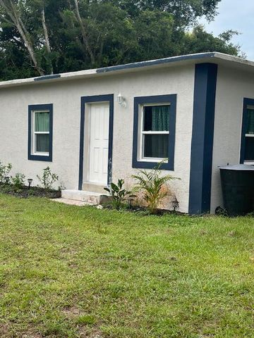 $1,300 | 507 South 22nd Street, Unit B | Fort Pierce