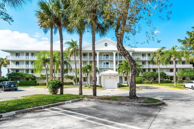 $315,000 | 2741 Village Boulevard, Unit 106 | The Villages of Palm Beach Lakes