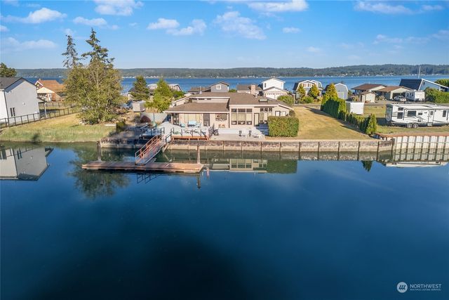 $824,900 | 151 North Beach Drive