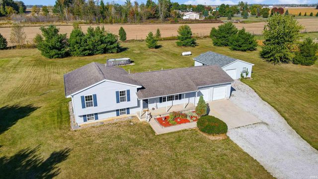 $395,000 | 5604 Hamilton Road | Pleasant Township - Allen County