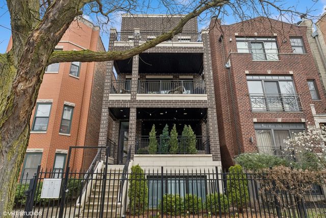 $815,000 | 2506 North Southport Avenue, Unit 2 | Lincoln Park