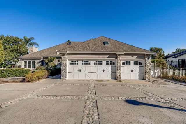 $9,500 | 2608 La Costa Avenue | Rancho La Costa