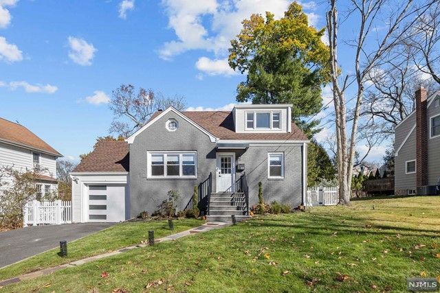 $825,000 | 85 Morningside Avenue | Cresskill