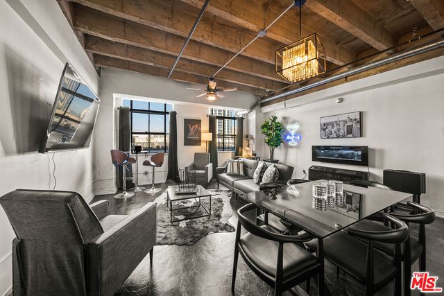 $415,000 | 312 West 5th Street, Unit 1022 | Downtown Los Angeles