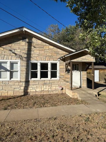 $900 | 810 Southwest 14th Avenue | Downtown Amarillo