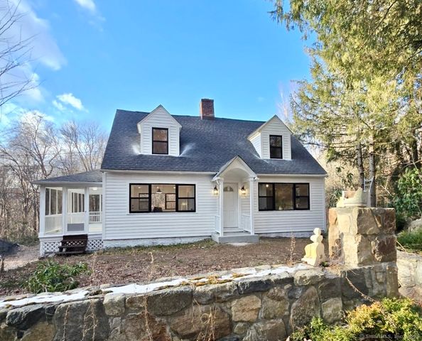 $550,000 | 34 Spargo Road | Roxbury