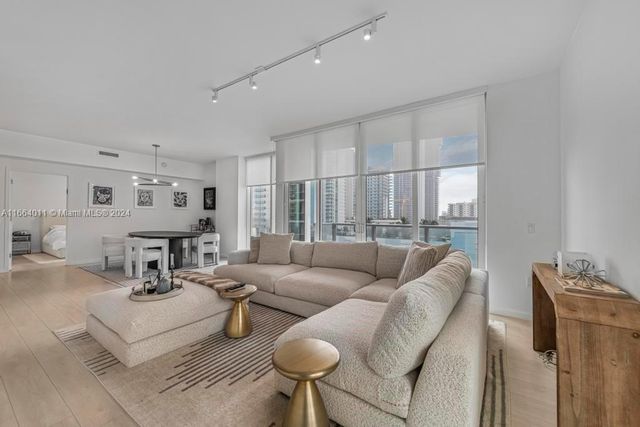 $690,100 | 601 Northeast 27th Street, Unit 1002 | Edgewater