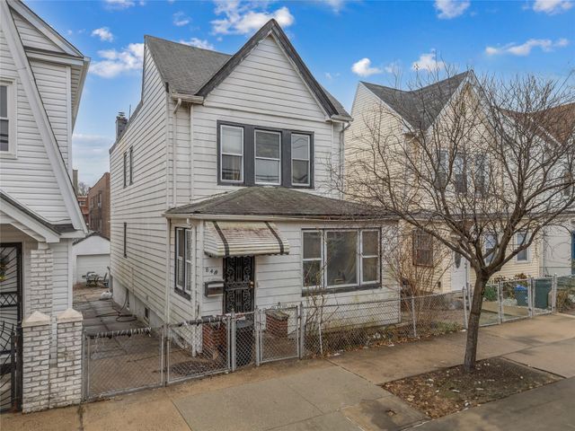 $750,000 | 848 East 229th Street | Wakefield