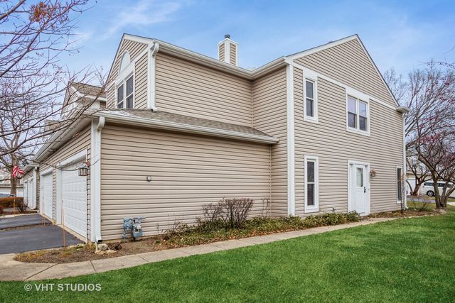 $299,900 | 2326 Hamilton Place, Unit 2326 | Schaumburg