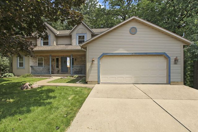 $449,900 | 10301 32nd Avenue | Pleasant Prairie