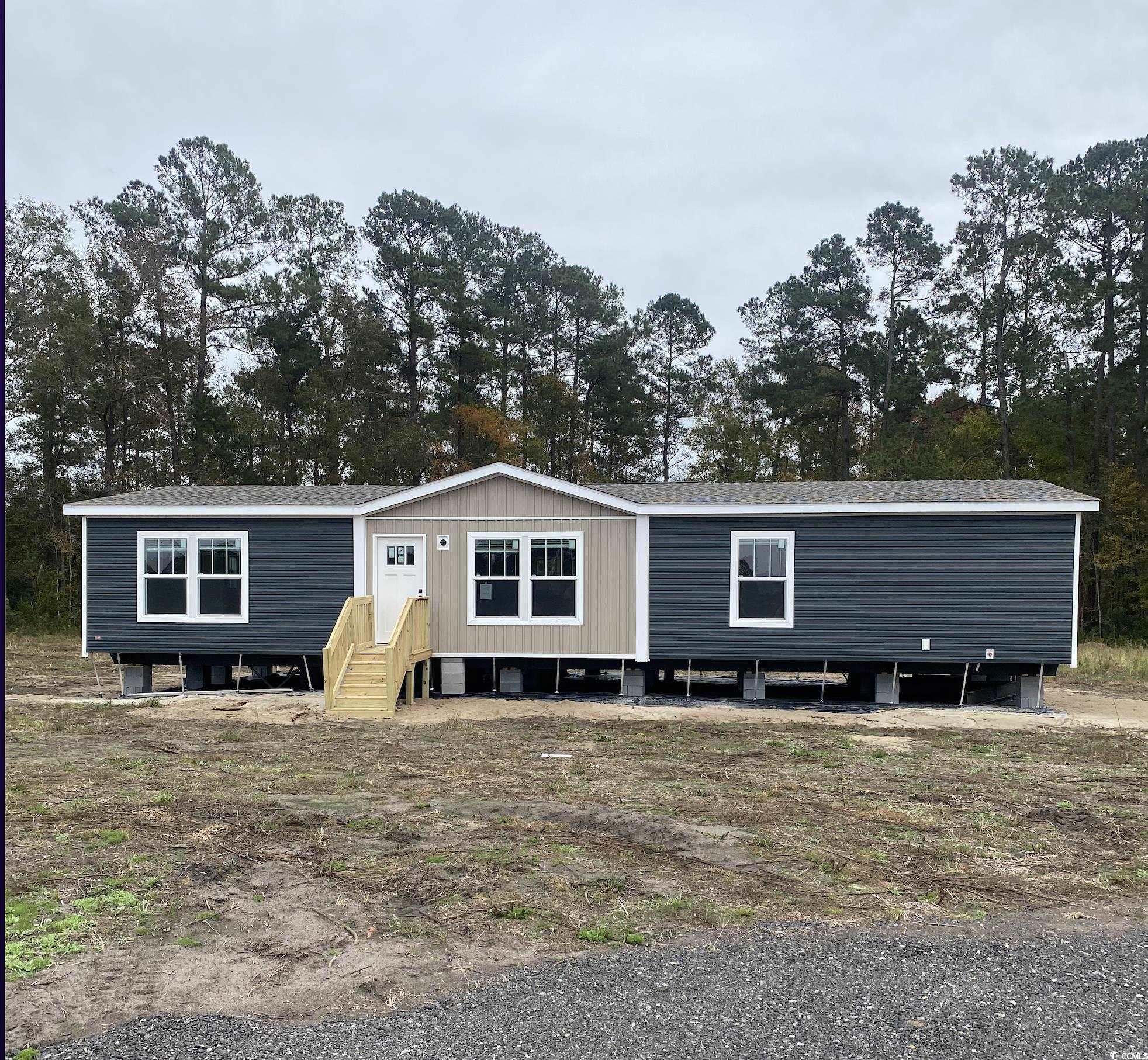 View of manufactured / mobile home