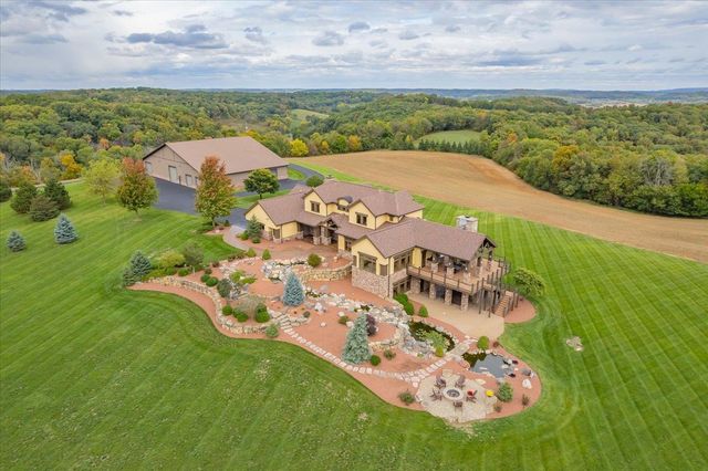 $3,100,000 | S10970 Butternut Road | Franklin