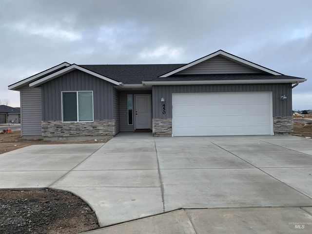 Apartments & Houses for Rent in Oakley, ID | Compass