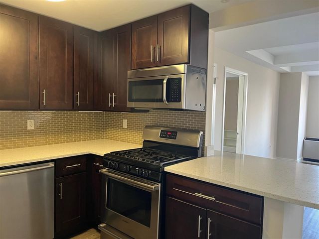 $7,195 | 354 East 91st Street, Unit 1307 | Upper East Side