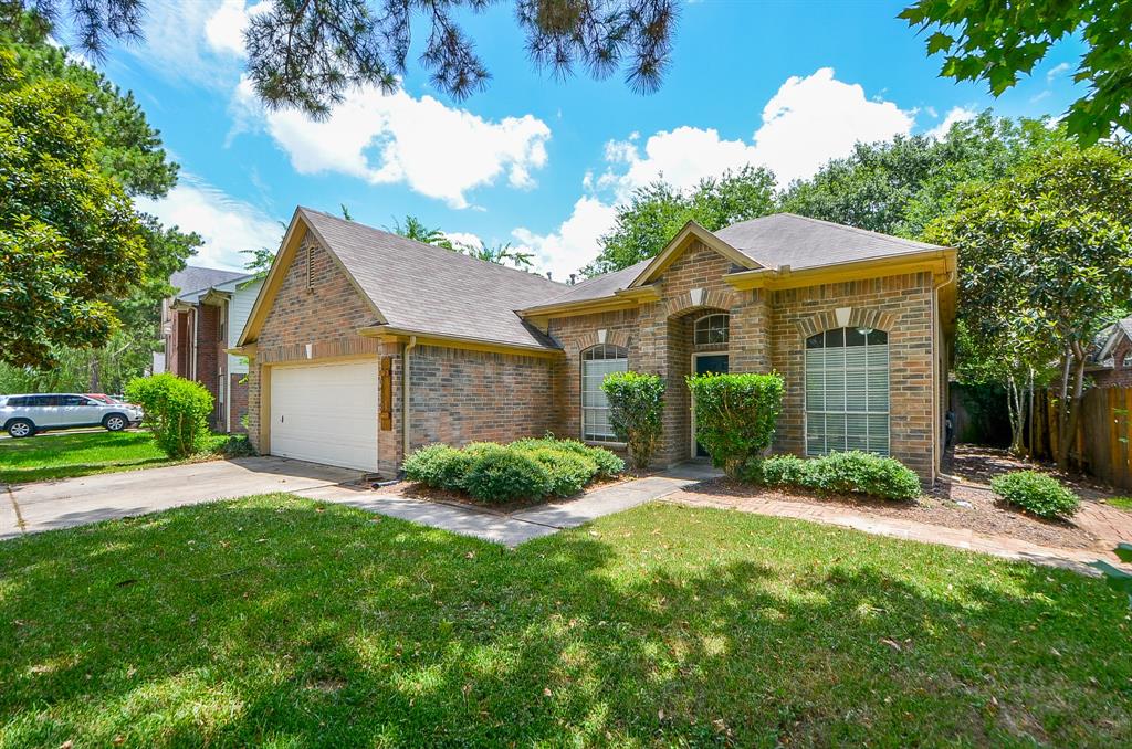 AVAILABLE NOW FOR LEASE! 6410 Diamond Rock in desirable Katy, TX, Cy-Fair ISD!