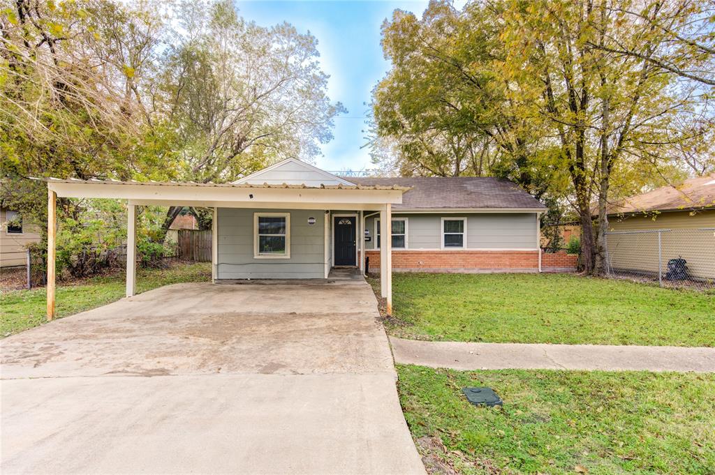 5401 Kenilwood With Carport.