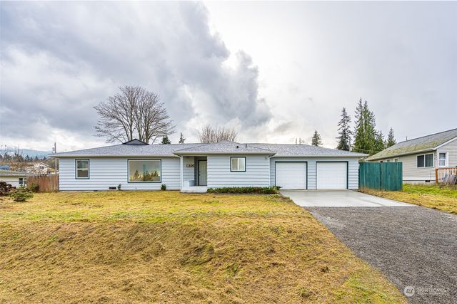 $434,995 | 820 West 12th Street | Port Angeles