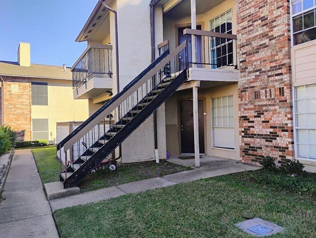 $179,000 | 12484 Abrams Road, Unit 1724 | Lake Highlands