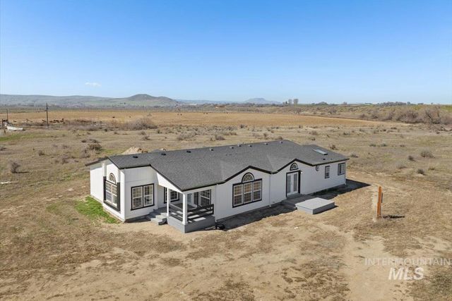 $698,650 | 25561 Highway 18